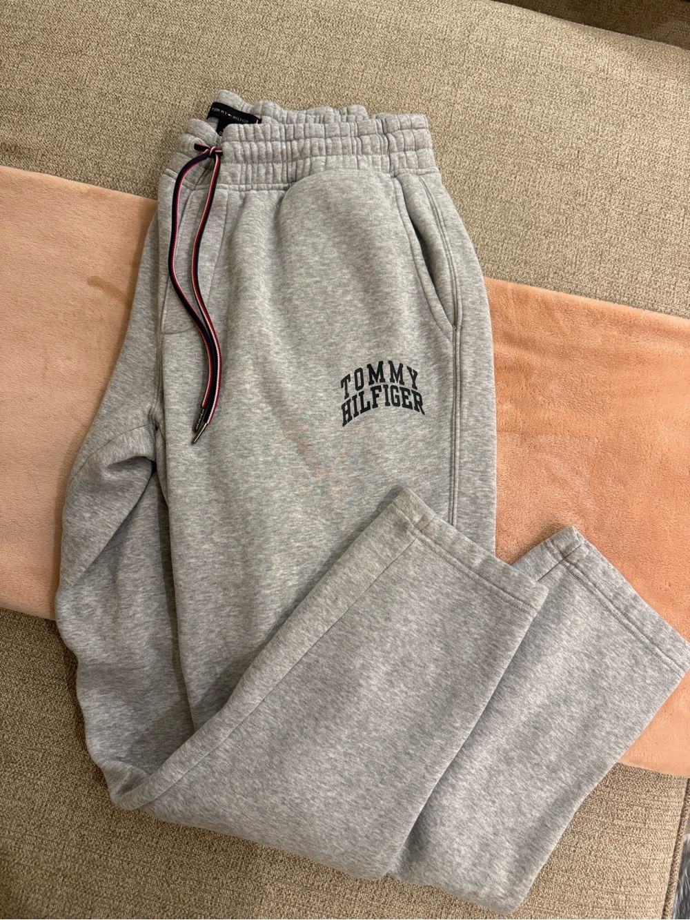Tommy Hilfiger mens Gray Logo Sweatpants